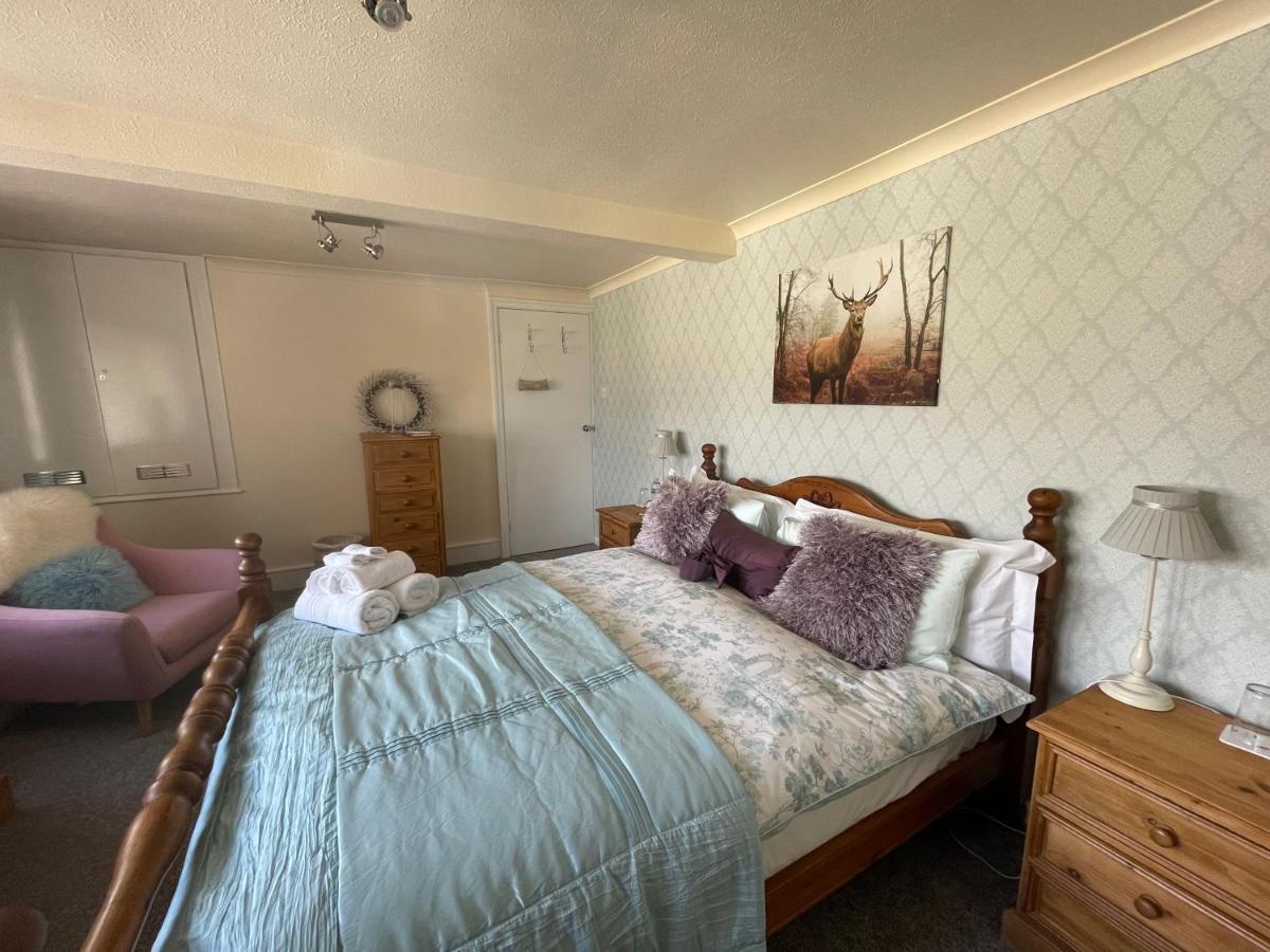 Cute And Cosy 2 Bed Holiday home Honley